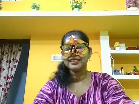 Snapshot of kavya1 chatting on 10-13-25, 04:56 kavya1 online show from 10-13-25, 04:56