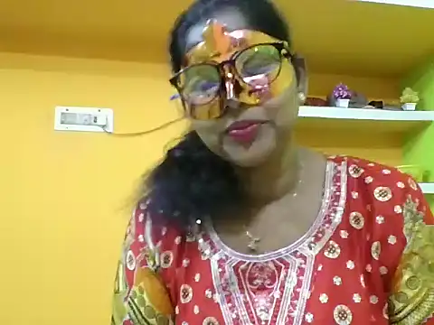 Snapshot of kavya1 chatting on 10-18-25, 05:32 kavya1 online show from 10-18-25, 05:32
