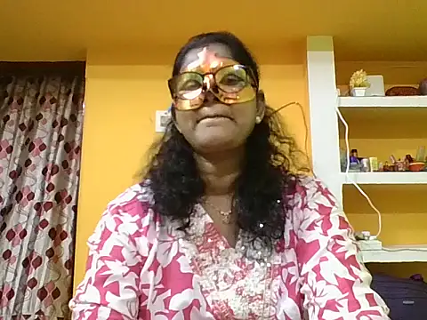 Snapshot of kavya1 chatting on 10-20-25, 05:19 kavya1 online show from 10-20-25, 05:19