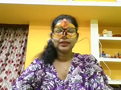 Snapshot of kavya1 chatting on 10-21-25, 01:45 kavya1 online show from 10-21-25, 01:45