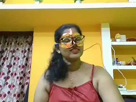 Snapshot of kavya1 chatting on 10-22-25, 06:51 kavya1 online show from 10-22-25, 06:51