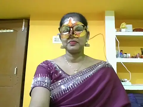 Snapshot of kavya1 chatting on 10-25-25, 06:46 kavya1 online show from 10-25-25, 06:46