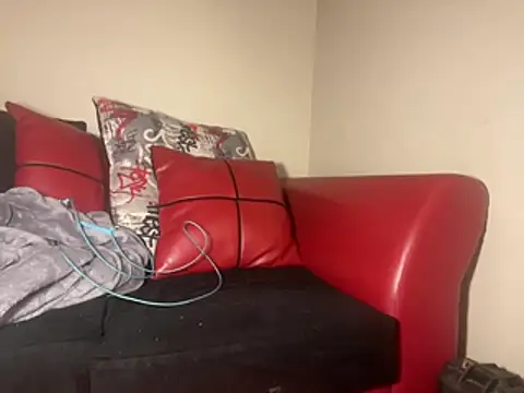Snapshot of princesslivv chatting on 04-21-26, 03:46 princesslivv online show from 04-21-26, 03:46