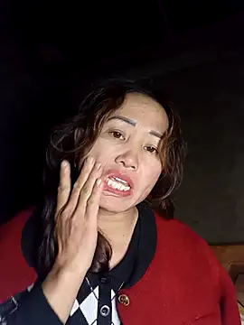 Snapshot of Fienjr chatting on 11-21-25, 01:10 Fienjr online show from 11-21-25, 01:10