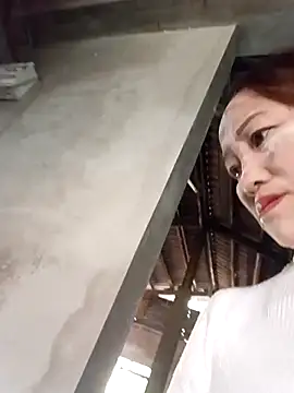 Snapshot of Fienjr chatting on 11-25-25, 02:00 Fienjr online show from 11-25-25, 02:00