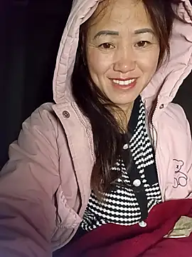 Snapshot of Fienjr chatting on 11-28-25, 08:55 Fienjr online show from 11-28-25, 08:55