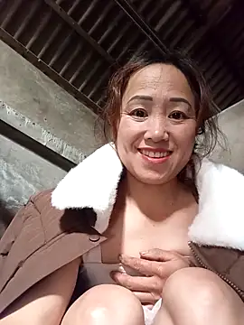 Snapshot of Fienjr chatting on 12-03-25, 02:08 Fienjr online show from 12-03-25, 02:08