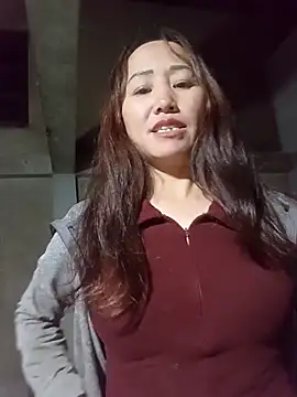 Snapshot of Fienjr chatting on 12-14-25, 12:21 Fienjr online show from 12-14-25, 12:21