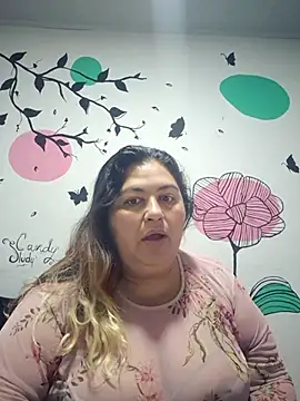 curvy diva  online show from 10-17-25, 11:02