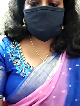 Snapshot of saritha29 chatting on 09-14-25, 04:50 saritha29 online show from 09-14-25, 04:50