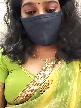 Snapshot of saritha29 chatting on 10-04-25, 04:49 saritha29 online show from 10-04-25, 04:49