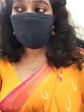 Snapshot of saritha29 chatting on 10-14-25, 04:52 saritha29 online show from 10-14-25, 04:52