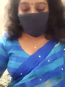 Snapshot of saritha29 chatting on 10-17-25, 04:53 saritha29 online show from 10-17-25, 04:53