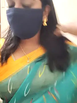 Snapshot of saritha29 chatting on 11-21-25, 05:22 saritha29 online show from 11-21-25, 05:22