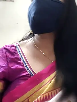 Snapshot of saritha29 chatting on 11-24-25, 05:01 saritha29 online show from 11-24-25, 05:01