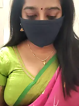 Snapshot of saritha29 chatting on 11-26-25, 04:52 saritha29 online show from 11-26-25, 04:52