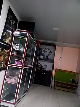 snow belle online show from 09-11-25, 02:33