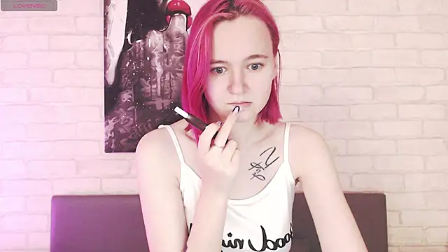 Snapshot of Ericha_Stone chatting on 09-11-25, 01:28 Ericha Stone online show from 09-11-25, 01:28