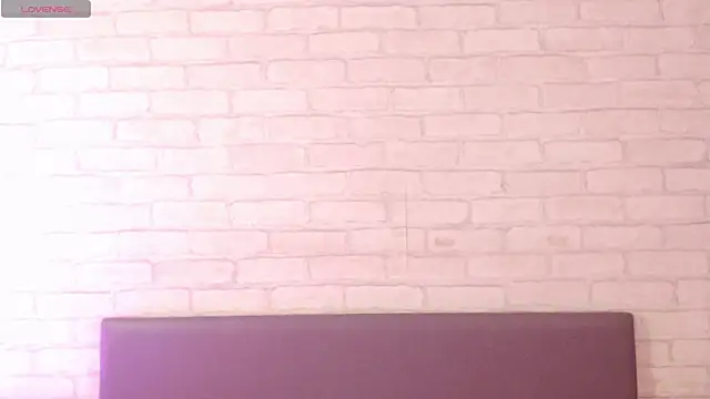 Snapshot of Ericha_Stone chatting on 10-12-25, 01:04 Ericha Stone online show from 10-12-25, 01:04