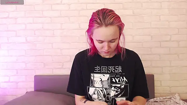 Snapshot of Ericha_Stone chatting on 10-24-25, 01:57 Ericha Stone online show from 10-24-25, 01:57