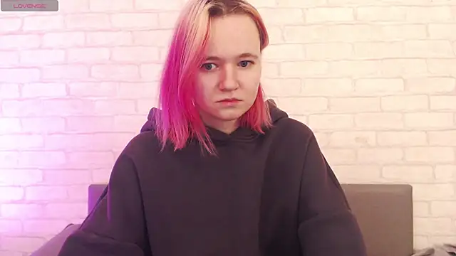 Snapshot of Ericha_Stone chatting on 11-10-25, 02:21 Ericha Stone online show from 11-10-25, 02:21