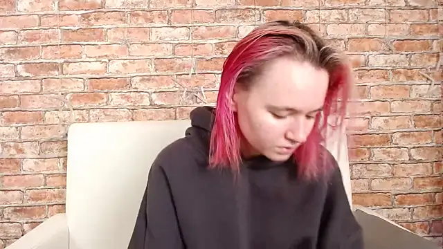 Snapshot of Ericha_Stone chatting on 11-16-25, 03:01 Ericha Stone online show from 11-16-25, 03:01