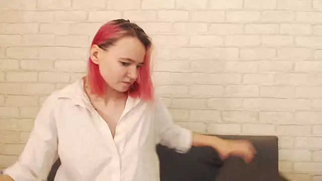 Snapshot of Ericha_Stone chatting on 12-02-25, 01:22 Ericha Stone online show from 12-02-25, 01:22