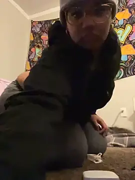 StylishEchium online show from 11-24-25, 01:16