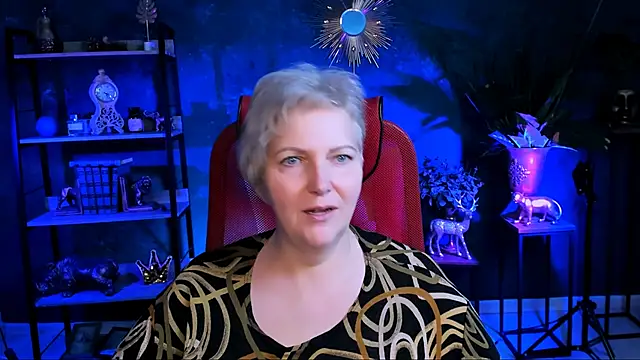 MaryMogan online show from 10-13-25, 12:38