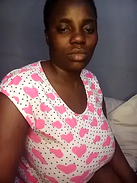 Snapshot of TheSpiceyQueen chatting on 09-28-25, 08:58 TheSpiceyQueen online show from 09-28-25, 08:58