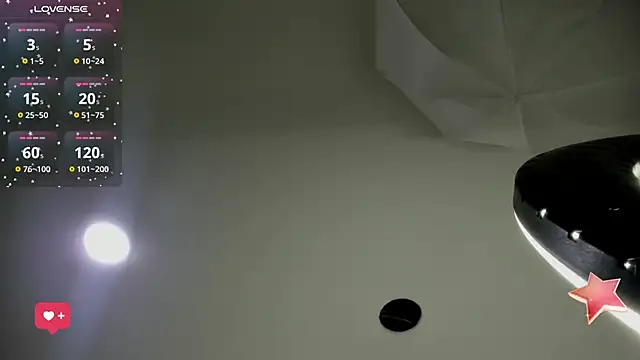 Emilywillis8 online show from 09-27-25, 12:43