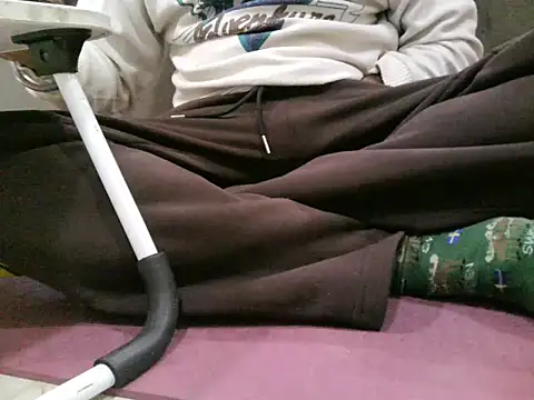 Snapshot of sexypunjabi26 chatting on 12-15-25, 10:41 sexypunjabi26 online show from 12-15-25, 10:41