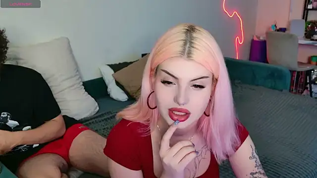 Alice18James online show from 09-18-25, 01:46