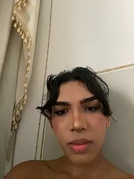 VeronicaSaenzx online show from 11-10-25, 08:52