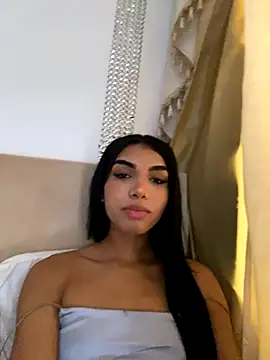 VeronicaSaenzx online show from 11-25-25, 08:42