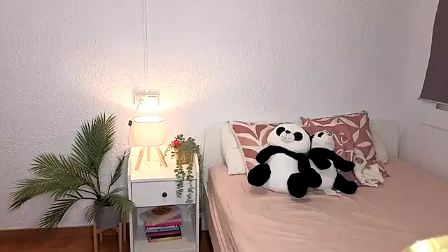 Snapshot of lillypanda chatting on 09-26-25, 07:07 lillypanda online show from 09-26-25, 07:07