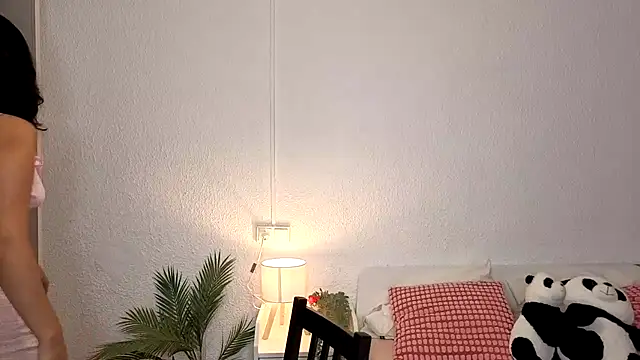 Snapshot of lillypanda chatting on 10-06-25, 07:00 lillypanda online show from 10-06-25, 07:00