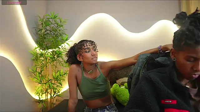 Snapshot of lynx_sun chatting on 01-16-26, 08:46 lynx sun online show from 01-16-26, 08:46