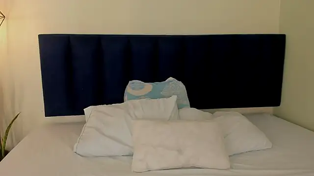 sophieturner mg online show from 03-09-26, 07:07