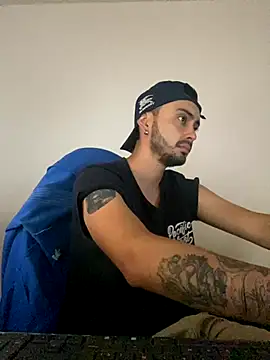 cristopher wallacee online show from 10-20-25, 10:32