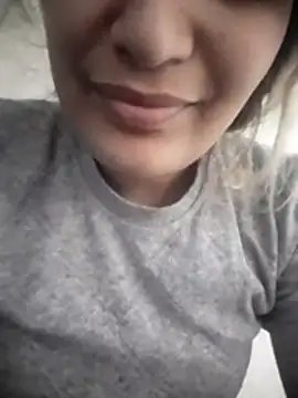 Snapshot of Joojo-sex chatting on 11-09-25, 12:25 Joojo-sex online show from 11-09-25, 12:25