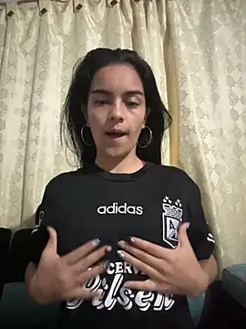 Snapshot of blinkiii_ chatting on 09-22-25, 01:07 blinkiii online show from 09-22-25, 01:07