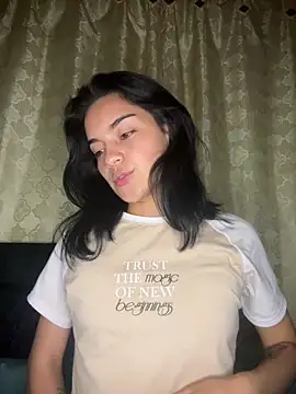 Snapshot of blinkiii_ chatting on 09-26-25, 01:53 blinkiii online show from 09-26-25, 01:53