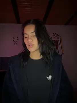 Snapshot of blinkiii_ chatting on 10-03-25, 10:29 blinkiii online show from 10-03-25, 10:29