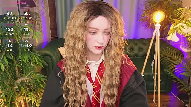 Snapshot of _pink_wassabi_ chatting on 10-31-25, 10:33 pink wassabi online show from 10-31-25, 10:33