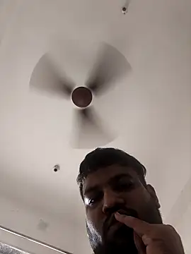 Snapshot of vinay_smalldick chatting on 05-15-26, 04:30 vinay smalldick online show from 05-15-26, 04:30