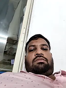 Snapshot of vinay_smalldick chatting on 05-19-26, 02:45 vinay smalldick online show from 05-19-26, 02:45