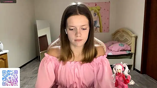 VibeQueenLucy online show from 09-29-25, 04:01