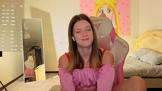 VibeQueenLucy online show from 12-22-25, 12:57