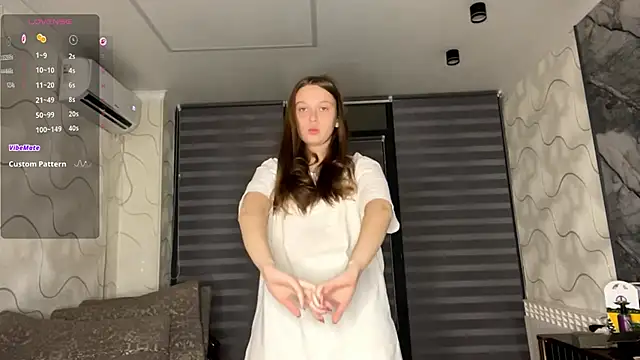 CharlynDini online show from 11-27-25, 04:09